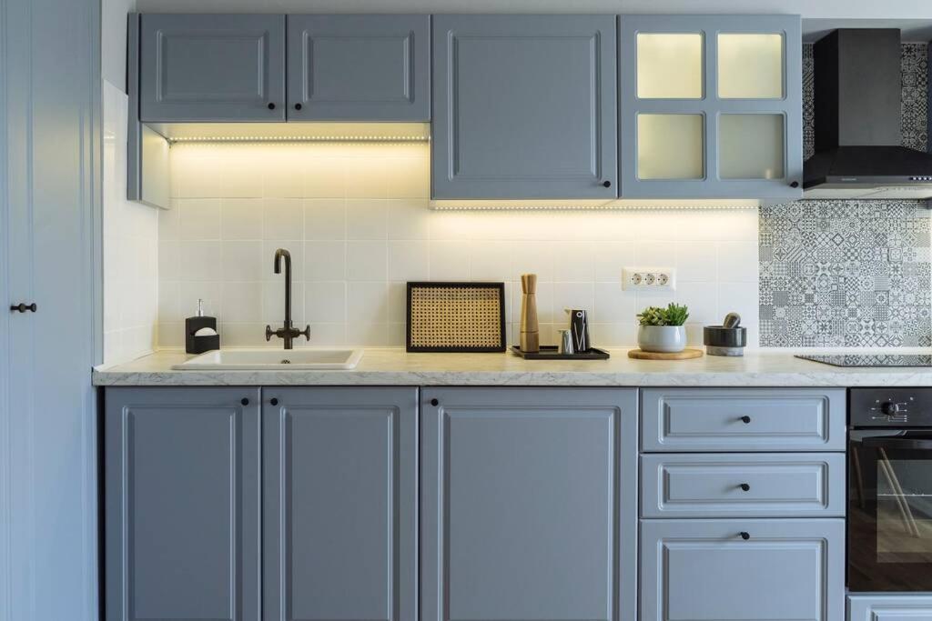 Good Vibes Central Apartment بوخارست المظهر الخارجي الصورة