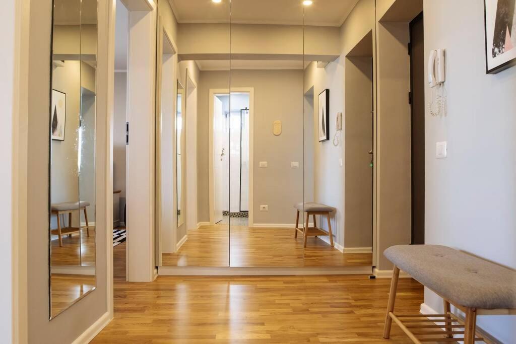 Good Vibes Central Apartment بوخارست المظهر الخارجي الصورة