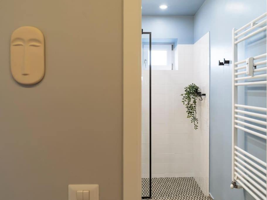 Good Vibes Central Apartment بوخارست المظهر الخارجي الصورة